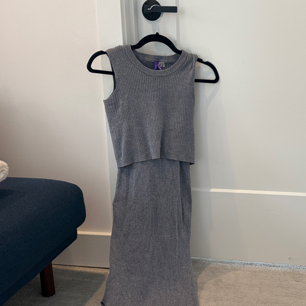 Seraphine Sleeveless Ribbed Gray Midi Dress